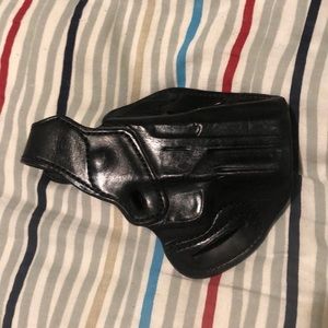 Black leather owb holster for Sig 250c